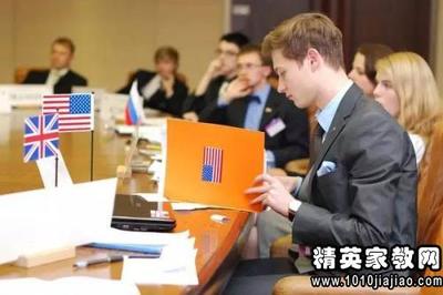 留學(xué)黑中介現(xiàn)象剖析 警惕“兩人一電話(huà)”的行業(yè)亂象